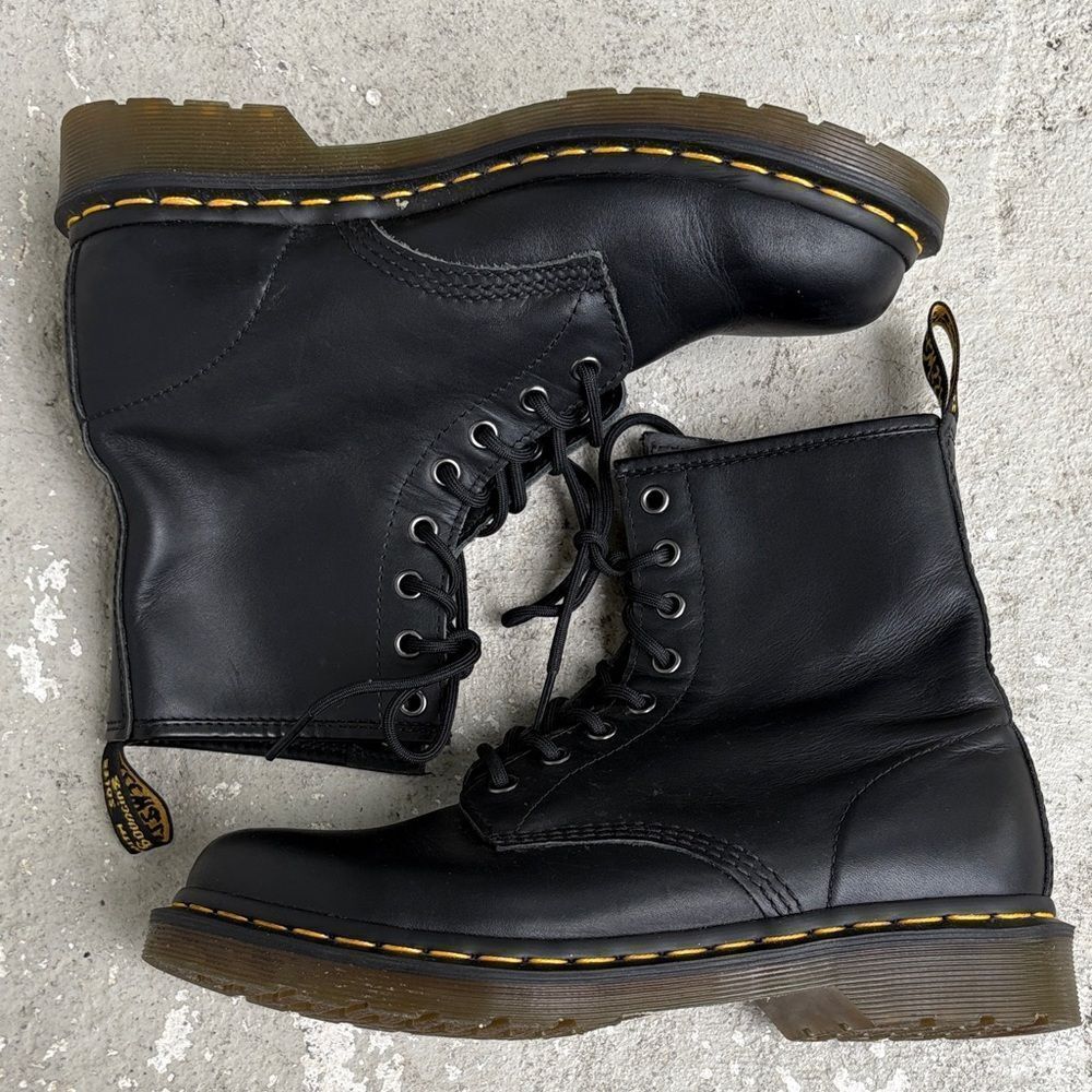 Dr Martensโcombatโboots